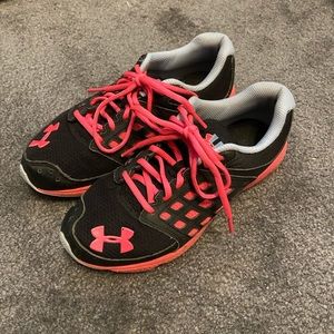 Under Armour black & pink shoes size 5
